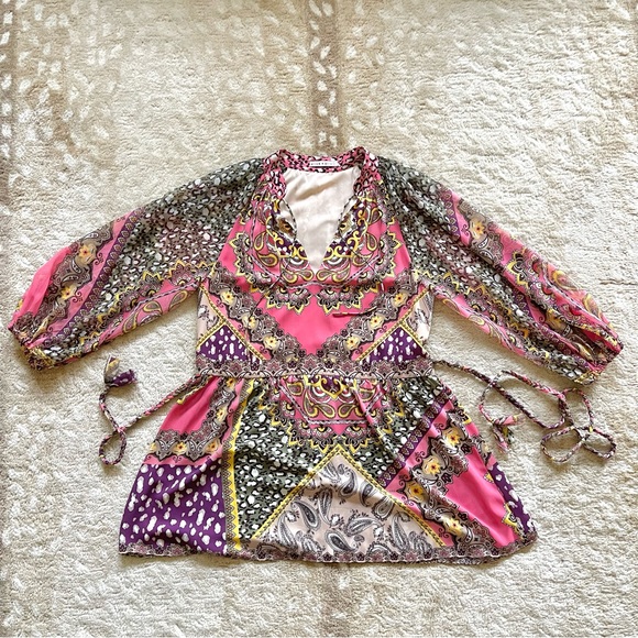 Alice+Olivia Lilian Paisley Long Sleeve Belted Mini Dress In Desire Multi Combo - Picture 3 of 10